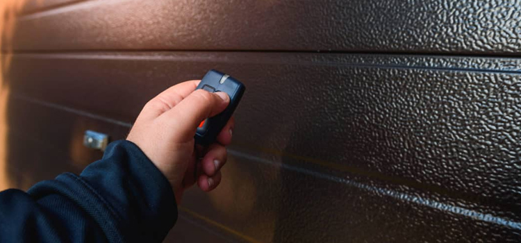 automatic door opener with remote control in Seminole